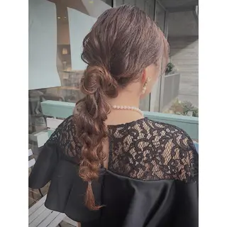 ロング カラー パーマ ヘアアレンジ 藤井 菜緒のヘアスタイル