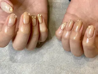 ネイル gluck(グリュック)所属・なかがわ まゆこのネイルデザイン