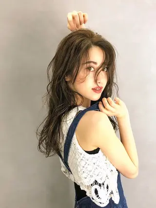 ロング カラー ITbyALBUM藤沢店所属・IT by ALBUM立川のヘアスタイル