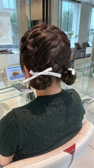 ミディアム ヘアアレンジ EARTH/M 北習志野店所属・H. shinkaiのヘアスタイル