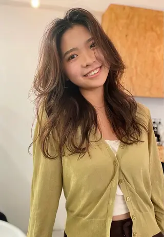 セミロング カラー パーマ ヘアアレンジ ネイル マツエク・マツパ Miku /ブリーチ/ボブのヘアスタイル