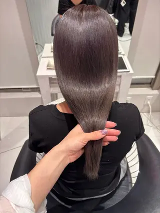 カラー Sakuraෆ˚* 暗髪×まつパ🖤🥀のヘアスタイル