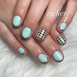 ミディアム ネイル richeri beautyのネイルデザイン