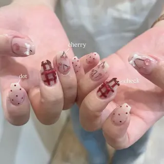 ネイル Momone ／渋谷／パラジェルのネイルデザイン