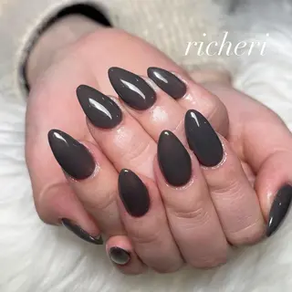 ミディアム ネイル richeri beautyのネイルデザイン