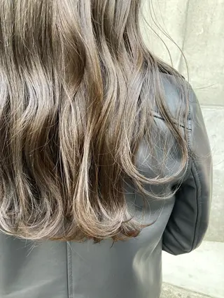 ロング ✨色持ちの良い艶 カラー✨蟹江真世のヘアスタイル