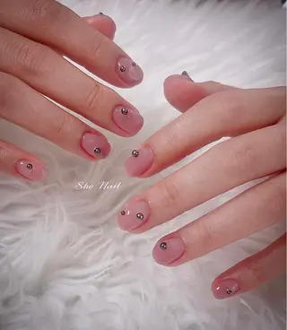 ネイル She   Nail所属・ISA_ BELLAのネイルデザイン