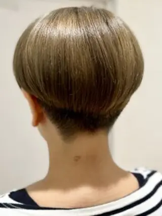 ショート イシカワ ユウタのヘアスタイル