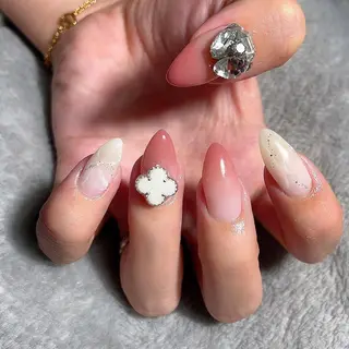 ネイル 知花 梨花のネイルデザイン