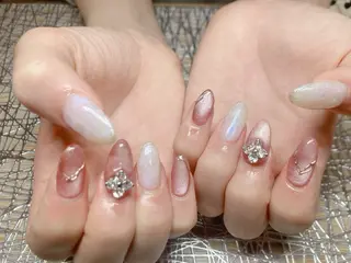 ネイル ECLAT エクラ所属・寺山 千鶴のネイルデザイン