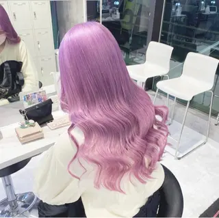 ロング カラー パーマ ヘアアレンジ メンズ キッズ ネイル マツエク・マツパ アイブロウ ハイトーン/ピンク 💗モモ໒꒱のヘアスタイル