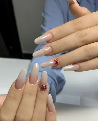 ネイル 高木 維麗絲のネイルデザイン