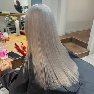 ロング カラー 山口 摩七斗のヘアスタイル