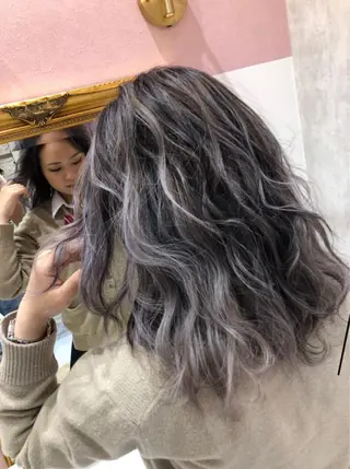 セミロング カラー パーマ ヘアアレンジ メンズ キッズ ネイル マツエク・マツパ 酸性ストレート 髪質改善大槻勇樹のヘアスタイル