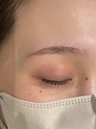 アイブロウ TRENCH nail &eyelash所属・TRENCH chikaの眉毛・アイブロウイメージ