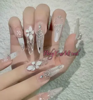 ネイル 相沢 さやかのネイルデザイン