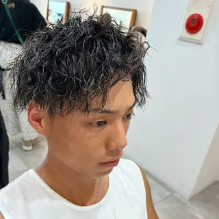 メンズ ユニテバイリトル所属・🏆メンズ特化🥇 店長YUTOのヘアスタイル