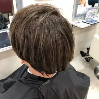 ショート 三橋 由佳のヘアスタイル