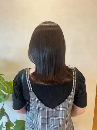 ミディアム 中城 叶子のヘアスタイル