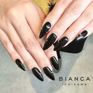 ネイル Bianca 石井🎀のネイルデザイン
