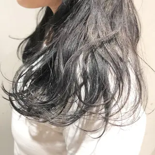 ミディアム カラー 圧倒的透明感カラー nana🦕のヘアスタイル