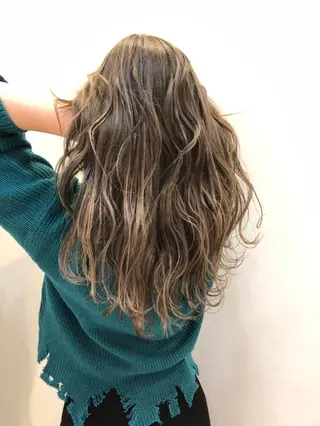 ロング カラー 韓国風・ブリーチなし ・あり後藤　一斗店長のヘアスタイル