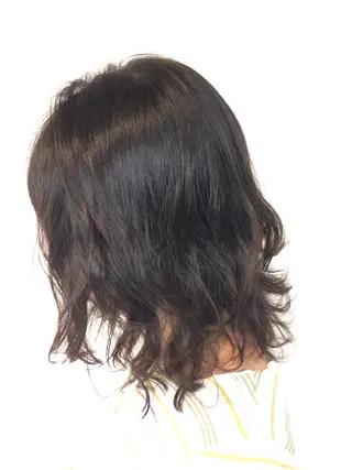 ミディアム 福島 妃佳留のヘアスタイル