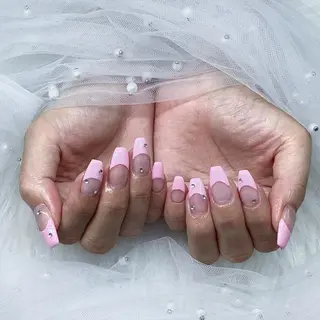 ネイル パーツ全部¥110 サロンミミのネイルデザイン