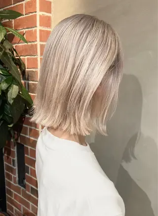 ミディアム カラー ヘアアレンジ 酸性縮毛矯正のプロ 杉山玲介のヘアスタイル