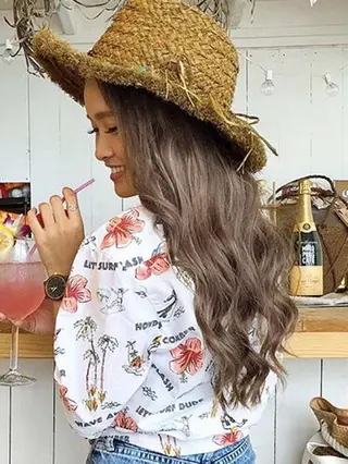 ロング カラー パーマ Device ディバイスのヘアスタイル