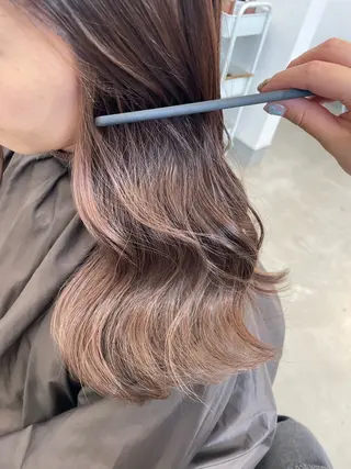 セミロング 栗原 響のヘアスタイル