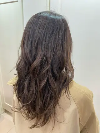 ロング カラー air銀座所属・木村 詩渚のヘアスタイル