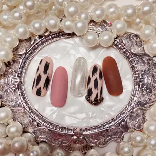 ネイル マジックミラー所属・マジック ミラーのネイルデザイン