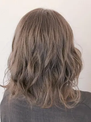 ミディアム カラー デザインカラー髪質 改善Lilithのその他イメージ