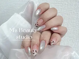 ネイル エムズ ビューティスタジオのマツエク・マツパデザイン