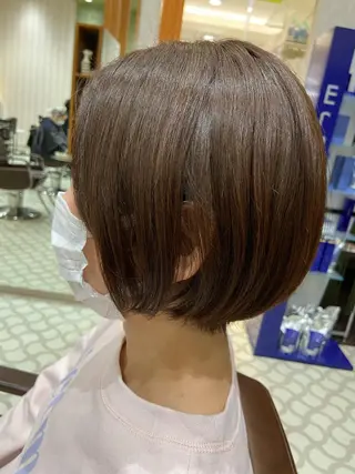 ショート カラー 日置美容室所属・石井 佑飛のヘアスタイル