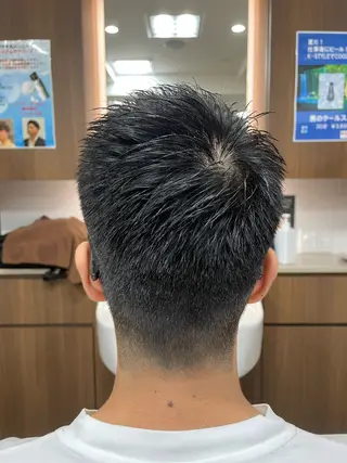 メンズ ケースタイルヘアスタジオ虎ノ門店所属・紫藤 祥希のヘアスタイル