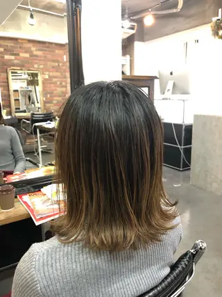 ミディアム カラー 垣内 征斗のヘアスタイル