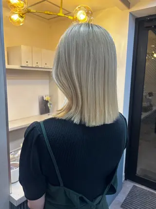 ミディアム 韓国スタイル Akiraのヘアスタイル