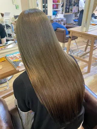 ロング カラー prier×kewhair所属・北山 なるみのヘアスタイル