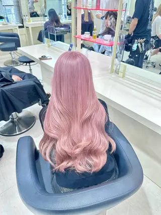ロング カラー ヘアアレンジ 韓国レイヤー＆ピンク 艶髪🩶maikoのヘアスタイル