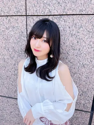 セミロング カラー 酒井 里穂のヘアスタイル