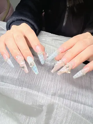 ネイル Lee Nailsのネイルデザイン