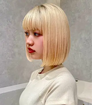 ショート カラー ツヤ髪縮毛矯正💫/ ハイトーン/あゆみのヘアスタイル