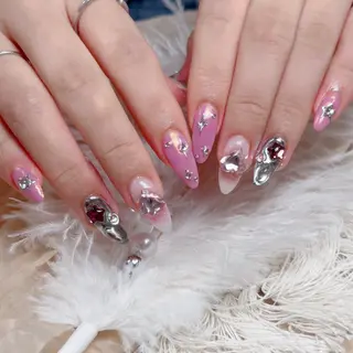 ネイル Maggie Nail🦩のネイルデザイン
