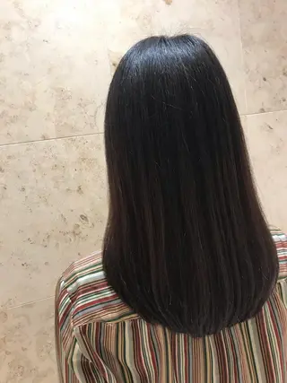 ロング 渡辺 由佳のヘアスタイル