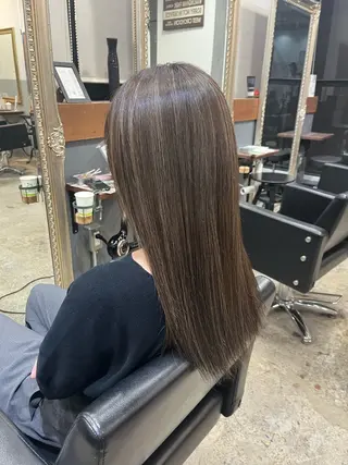 カラー 🖤西嶋　桃花🖤 エクステ/レイヤーのヘアスタイル