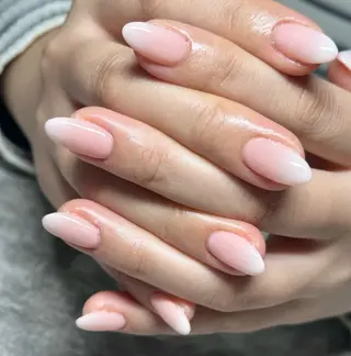 ネイル &Nail: アンドネイルコロンのネイルデザイン