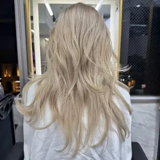 セミロング カラー シールエクステ特化 ハイトーン、NANAのヘアスタイル