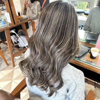 ロング カラー ヘアアレンジ 吉水 彩乃 /ボブ/透明感カラーのヘアスタイル